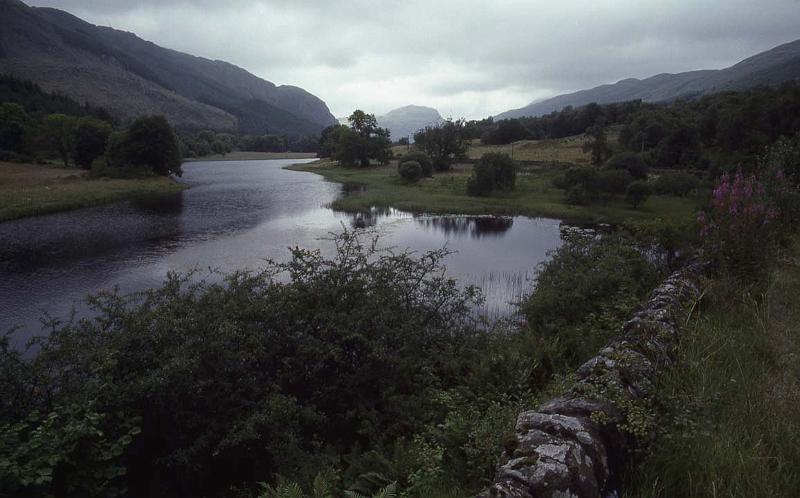 RWT 0342 352-26 UK Scotland Tyndale.jpg